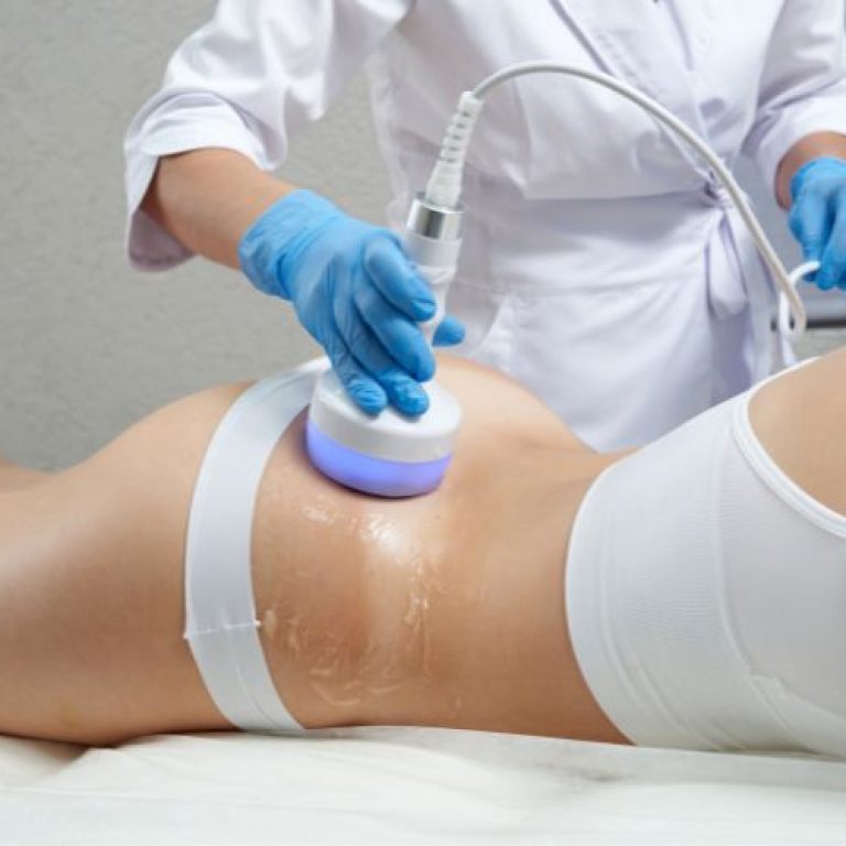 woman trying body sculpting in Leesburg